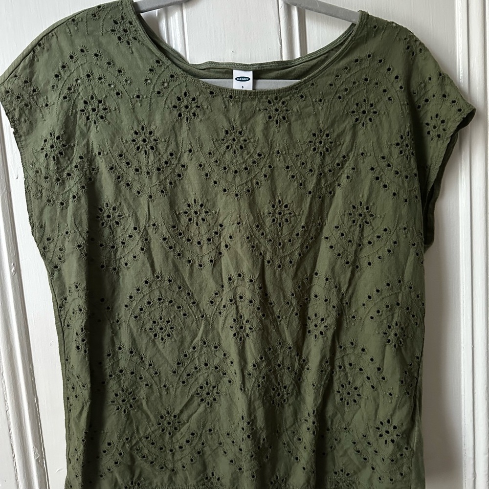 Old Navy Green Eyelet Top